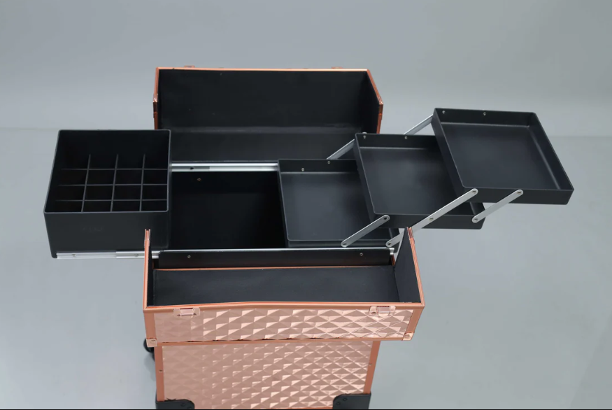 TROLLEY VANITY MAKEUP KITsondaryam is the leading name in the chain of cosmetics in jaipur . , sondaryam has been a pioneer in delivering top quality genuine products in all categories. AlSondaryam TROLLEY VANITY MAKEUP KIT