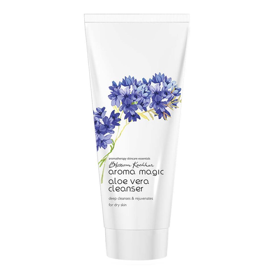 Aroma Magic Aloe Vera Cleanser For Dry Skin (100g)
sondaryam is the leading name in the chain of cosmetics in jaipur . , sondaryam has been a pioneer in delivering top quality genuine products in all categories. Sondaryam Aroma Magic Aloe Vera Cleanser