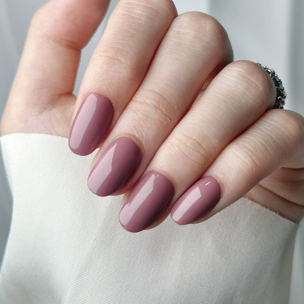 LOVE YOUR NAILS PRESS ON NAILS 009sondaryam is the leading name in the chain of cosmetics and departmental stores in jaipur . , sondaryam  has been a pioneer in delivering top quality genuine productSondaryam NAILS PRESS