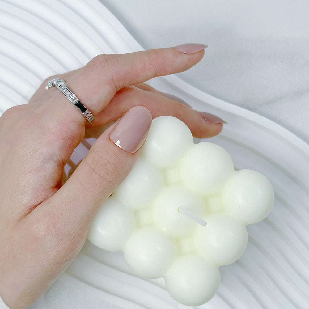 LOVE YOUR NAILS PRESS ON NAILS 010sondaryam is the leading name in the chain of cosmetics and departmental stores in jaipur . , sondaryam  has been a pioneer in delivering top quality genuine productSondaryam NAILS PRESS